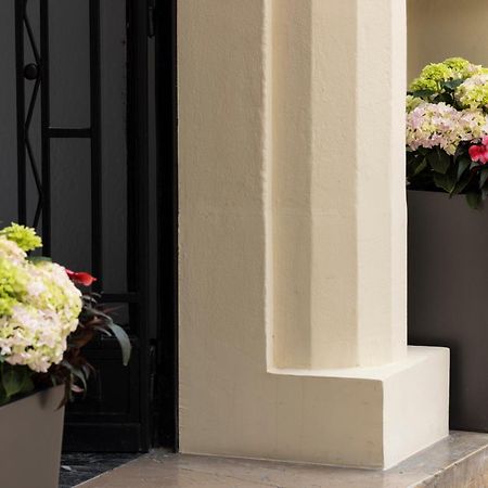 Hotel Charlemagne Neuilly-sur-Seine Exterior foto