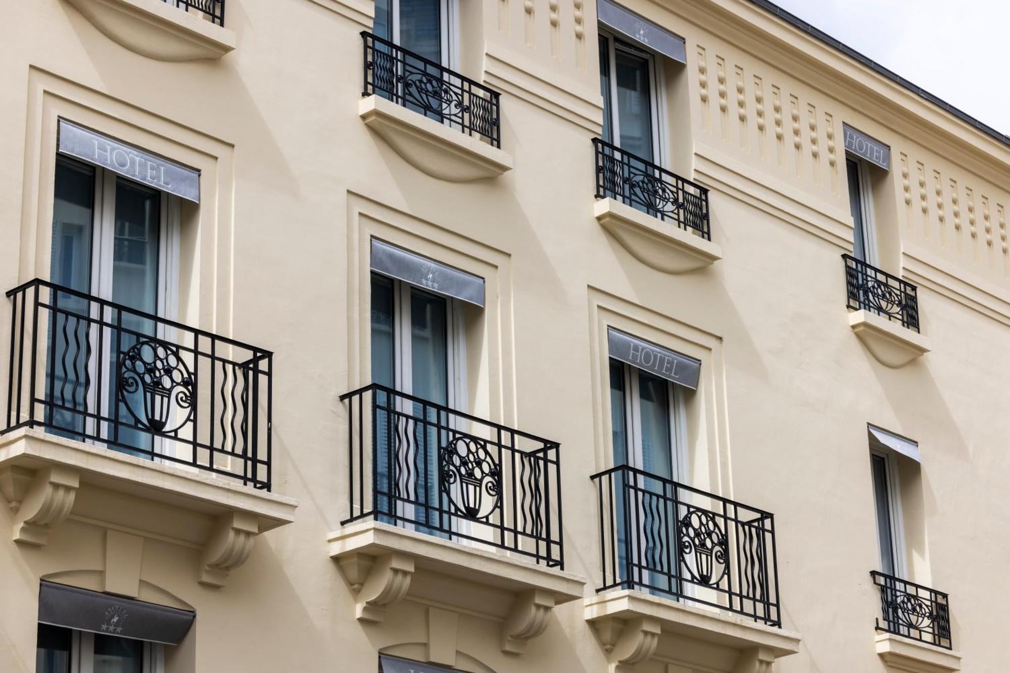Hotel Charlemagne Neuilly-sur-Seine Exterior foto